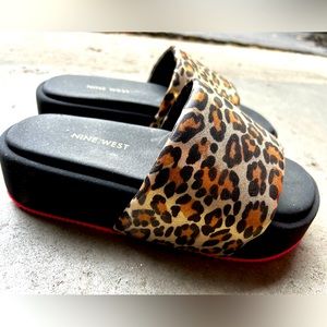 Nine West wedge slippers